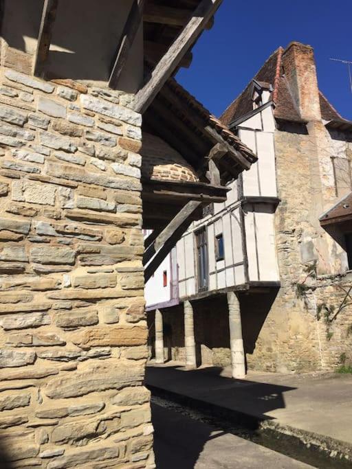 Appartement Le Nid Du Saleys - 70 M2 Centre Ville De Salies-de-Béarn Eksteriør bilde